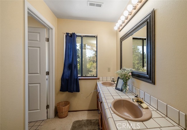 Image 30 of 69 For 41268 Adobe Way