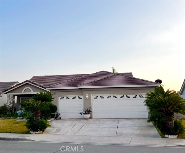 15369 Caroline Street, Fontana, California 92336, 4 Bedrooms Bedrooms, ,2 BathroomsBathrooms,Single Family Residence,For Sale,Caroline,IG25024314