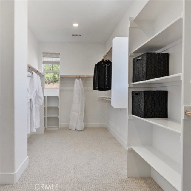 Detail Gallery Image 13 of 33 For 704 Guy Turner Dr, Camarillo,  CA 93010 - 4 Beds | 3 Baths