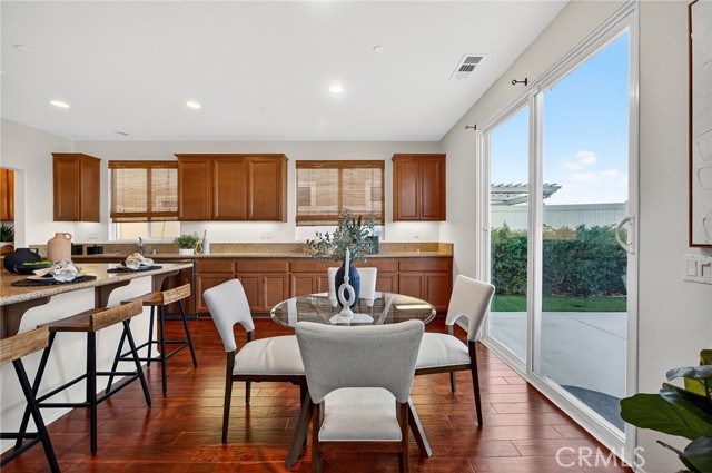 Detail Gallery Image 17 of 52 For 4154 Alderwood Pl, Lake Elsinore,  CA 92530 - 5 Beds | 3 Baths