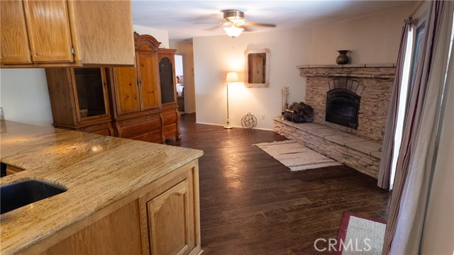 Detail Gallery Image 18 of 40 For 23061 Lakeview Dr, Tehachapi,  CA 93561 - 4 Beds | 2/1 Baths