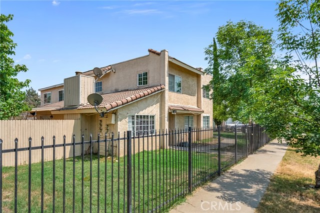 Detail Gallery Image 5 of 20 For 1031 N Lilac Ave, Rialto,  CA 92376 - – Beds | – Baths