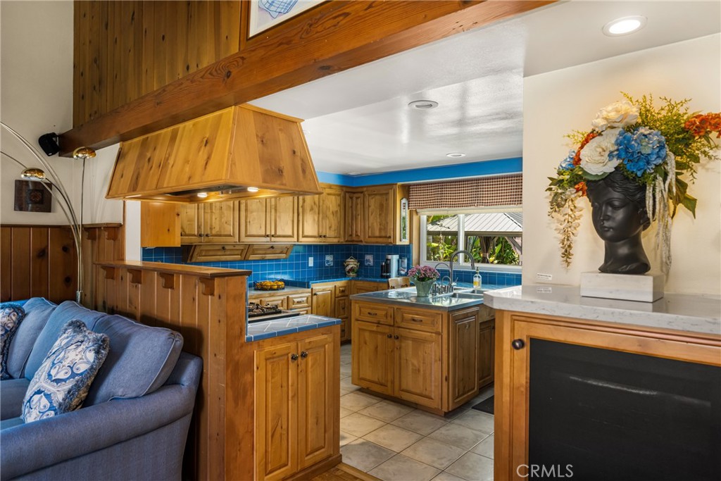 4b4e9986 Bef3 4eaf 9b53 Ebf94b3b3b63