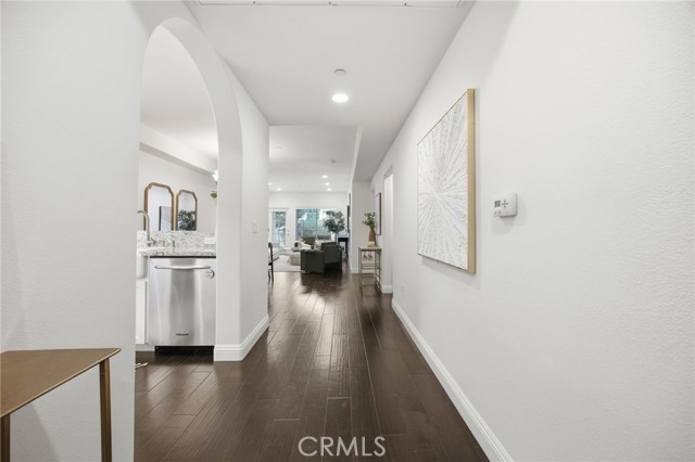 Detail Gallery Image 12 of 32 For 4805 Bellflower #107,  North Hollywood,  CA 91601 - 2 Beds | 2 Baths