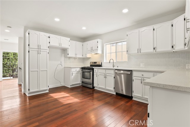 Detail Gallery Image 11 of 44 For 1234 W 22nd St, San Pedro,  CA 90731 - 3 Beds | 3/1 Baths