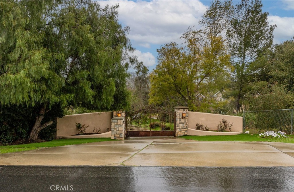 MLS #SW25105028 img 1