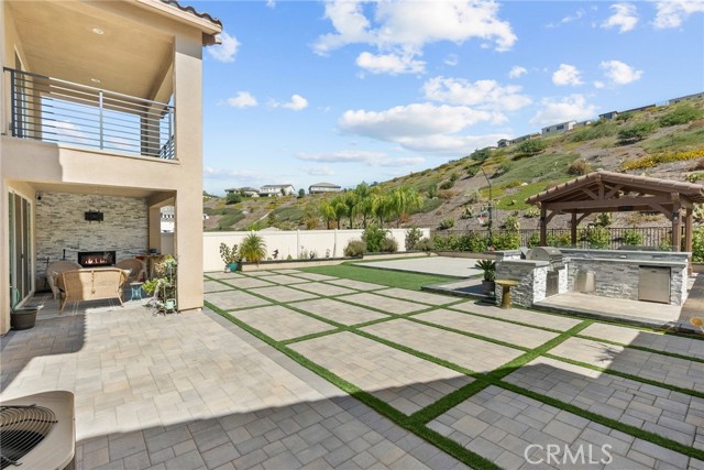 Detail Gallery Image 2 of 56 For 28600 Foothill Way, Saugus,  CA 91350 - 4 Beds | 3 Baths