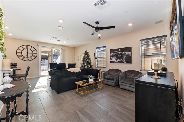 Detail Gallery Image 6 of 32 For 20961 Bison Mesa, Riverside,  CA 92507 - 3 Beds | 2 Baths