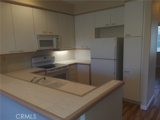Detail Gallery Image 10 of 13 For 19565 Arezzo St, Lake Forest,  CA 92679 - 2 Beds | 1 Baths