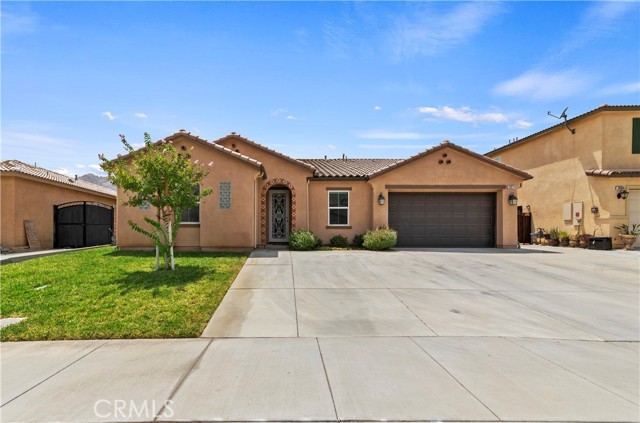 Detail Gallery Image 1 of 40 For 20971 Center, Riverside,  CA 92507 - 4 Beds | 3 Baths