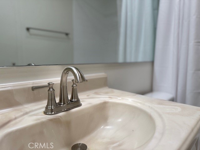 https://media.crmls.org/medias/4b523698-0d07-4914-8d32-919dfe1474eb.jpg?preset=X-Large