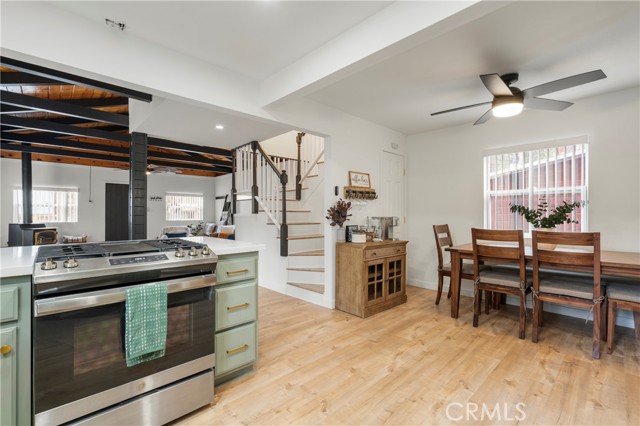 Detail Gallery Image 6 of 29 For 606 Merced Ave, Big Bear Lake,  CA 92315 - 2 Beds | 2 Baths