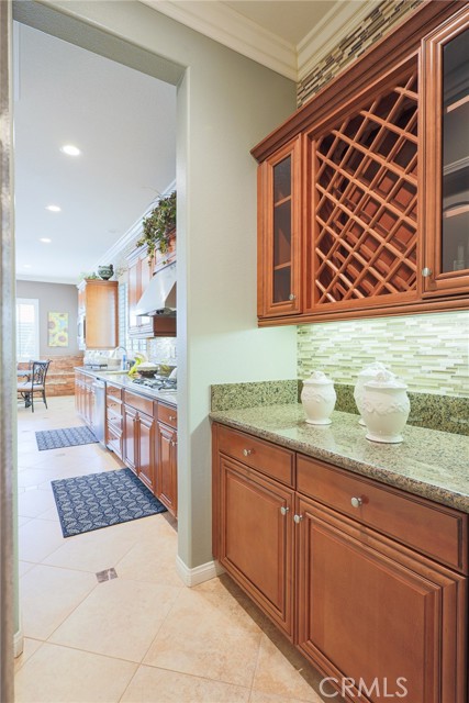 Detail Gallery Image 12 of 30 For 12697 Twin Peak Ct, Riverside,  CA 92503 - 4 Beds | 3 Baths