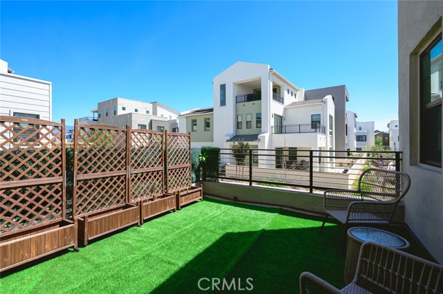 Detail Gallery Image 18 of 39 For 118 Yugen, Irvine,  CA 92618 - 4 Beds | 3/1 Baths