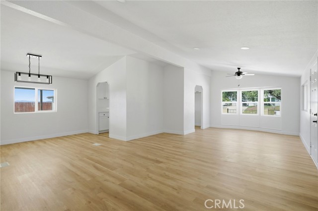 Detail Gallery Image 3 of 37 For 24761 Wendell Dr, Hemet,  CA 92544 - 2 Beds | 2 Baths