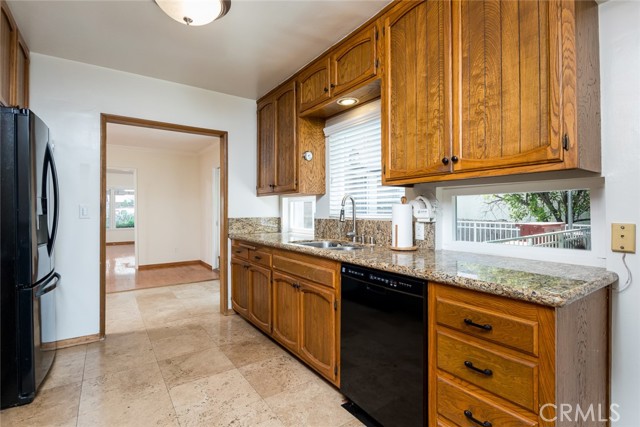 10109 Parr Avenue, Sunland CA: https://media.crmls.org/medias/4b53faca-76bc-4705-ae0d-d2aaff5e5695.jpg