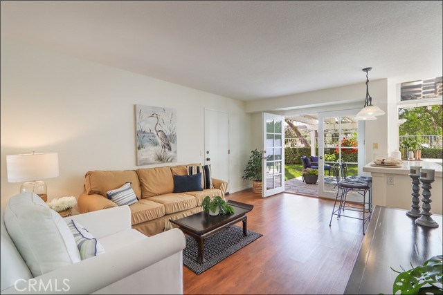 3 Blue Heron Lane, Aliso Viejo CA: https://media.crmls.org/medias/4b54f7e2-5a80-4b07-b682-650effac2711.jpg