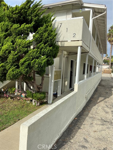 712 Guadalupe, Redondo Beach, CA 6 units