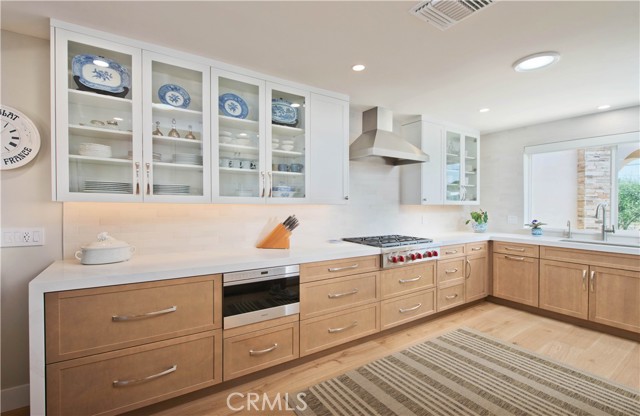 17068 Countess Place, Encino CA: https://media.crmls.org/medias/4b565a6f-9998-4d7a-af13-e468833d320f.jpg