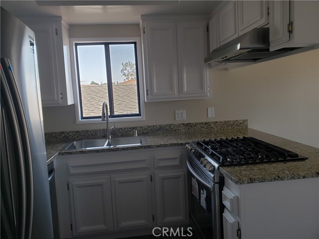 Detail Gallery Image 5 of 10 For 15505 S Budlong Pl #17,  Gardena,  CA 90247 - 2 Beds | 1 Baths