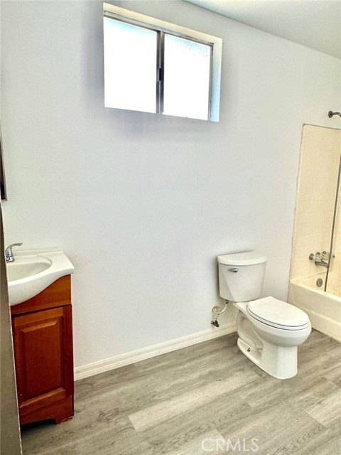 Detail Gallery Image 9 of 13 For 832 W Temple St, San Bernardino,  CA 92410 - 2 Beds | 2 Baths