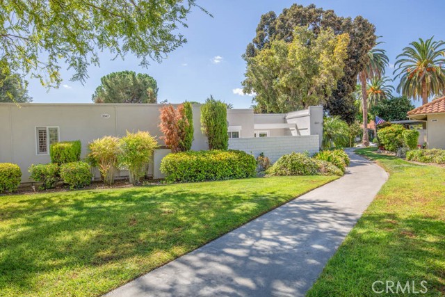 2047 Via Mariposa #B, Laguna Woods, CA 92637