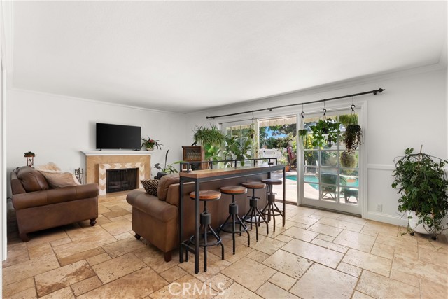 Detail Gallery Image 14 of 35 For 622 W Alpine Ave, Santa Ana,  CA 92707 - 5 Beds | 3 Baths