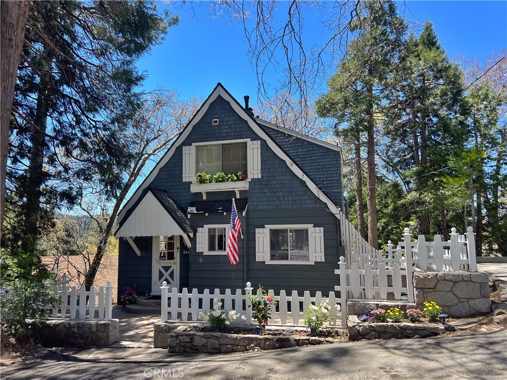 244 Manzanita Drive
