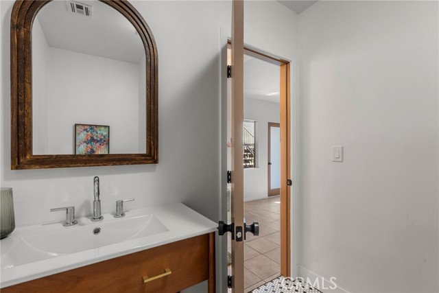 Detail Gallery Image 33 of 43 For 3812 Roderick Rd, Los Angeles,  CA 90065 - 3 Beds | 2 Baths