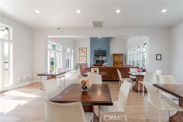 Detail Gallery Image 49 of 55 For 12017 Rock Creek Ct, Hawthorne,  CA 90250 - 4 Beds | 2/1 Baths