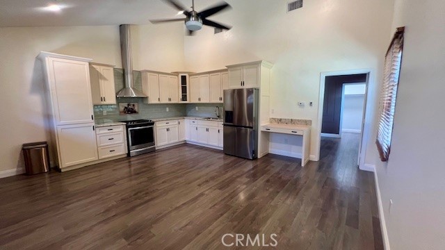 7755 Ethel Avenue, North Hollywood CA: https://media.crmls.org/medias/4b59e9fb-eab4-4b45-8f5e-ff0b6b595bb1.jpg