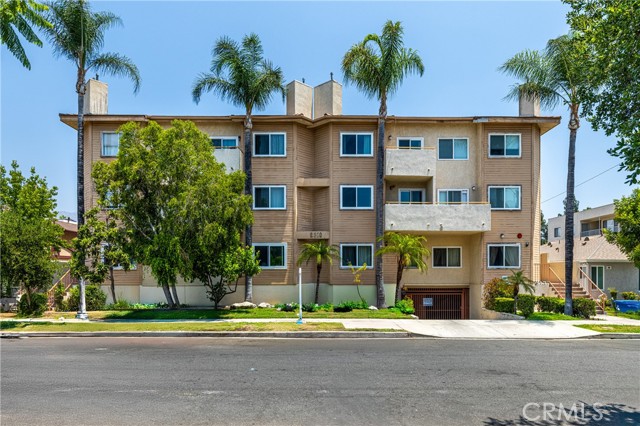 Detail Gallery Image 1 of 24 For 2310 N Fairview St #208,  Burbank,  CA 91504 - 2 Beds | 3 Baths