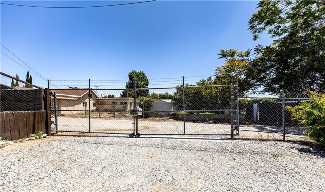 Detail Gallery Image 31 of 31 For 874 Chestnut Ave, Beaumont,  CA 92223 - 2 Beds | 1 Baths