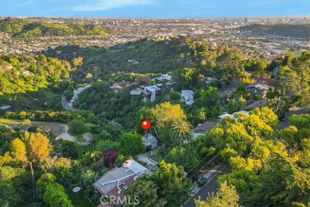 3814 San Rafael Avenue, Los Angeles CA: https://media.crmls.org/medias/4b5ce45a-e0c9-4fbd-b7c5-67da5473538c.jpg
