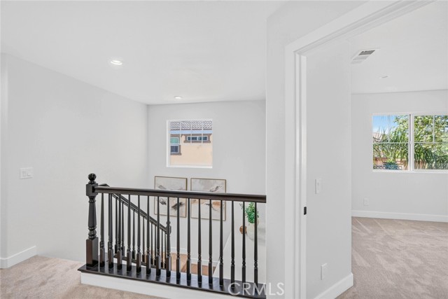 1324 Estel photo 19