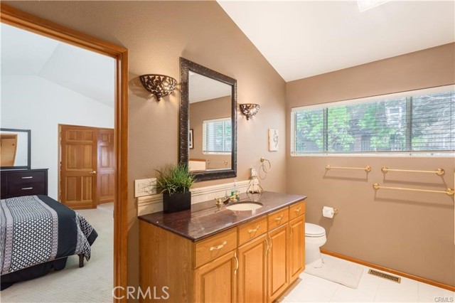 Detail Gallery Image 25 of 39 For 1954 Nob Hill Dr, Running Springs,  CA 92382 - 4 Beds | 2 Baths