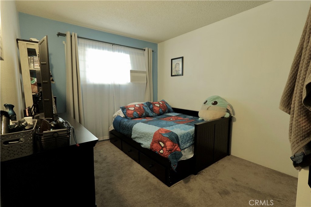 https://media.crmls.org/medias/4b5d4039-3d46-4576-9914-f6179890aeaa.jpg?preset=X-Large