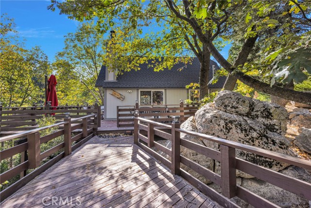 915 Trinity, Lake Arrowhead, CA 92352
