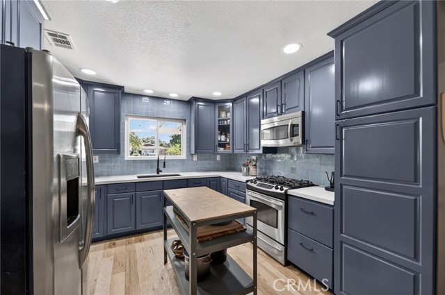 1463 Clock Ave, Redlands CA: https://media.crmls.org/medias/4b5d53b2-54ac-406c-9cdd-2c1e5e1387c7.jpg
