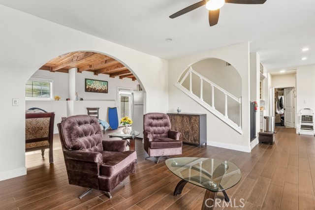 Detail Gallery Image 4 of 14 For 1245 Phillips St, Vista,  CA 92083 - 5 Beds | 4 Baths