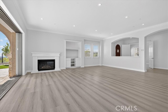 Detail Gallery Image 13 of 57 For 17872 via Roma, Yorba Linda,  CA 92886 - 5 Beds | 5/1 Baths