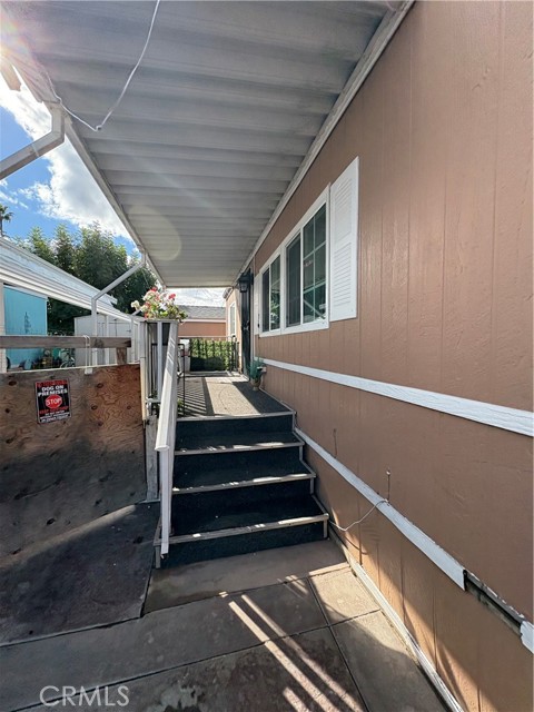 Detail Gallery Image 5 of 24 For 3825 Crestmore Rd #414,  Riverside,  CA 92509 - 3 Beds | 2 Baths