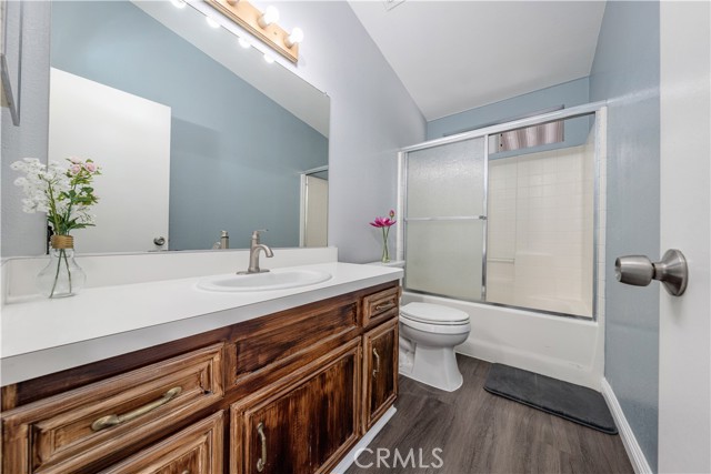 Detail Gallery Image 11 of 29 For 122 Hornbeam, Fountain Valley,  CA 92708 - 3 Beds | 2 Baths