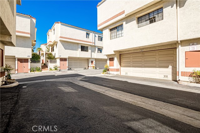 Detail Gallery Image 59 of 66 For 2971 Plaza Del Amo #201,  Torrance,  CA 90503 - 2 Beds | 2/1 Baths