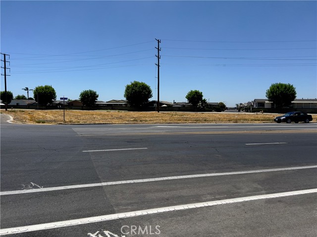 Detail Gallery Image 6 of 12 For 1 M St, Tulare,  CA 93274 - – Beds | – Baths