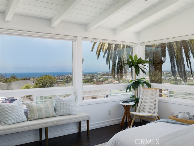 246 Via Los Miradores, Redondo Beach CA: https://media.crmls.org/medias/4b6001f9-cc2b-43ae-b136-383b80bfbe48.jpg