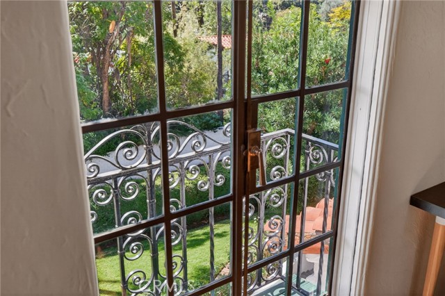 Image 19 of 42 For 4631 Ladera  