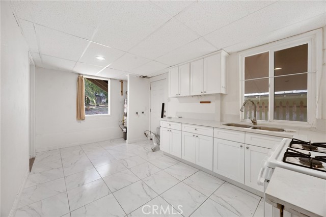 181 E Alegria Avenue, Sierra Madre CA: https://media.crmls.org/medias/4b60e103-9724-41b9-9c83-b5e32b47b836.jpg