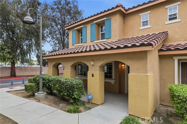 Detail Gallery Image 2 of 25 For 25868 Iris Ave #B,  Moreno Valley,  CA 92551 - 2 Beds | 2/1 Baths