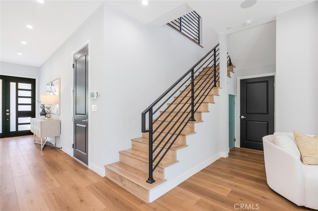 251 S Griffith Park DriveBurbank image #22